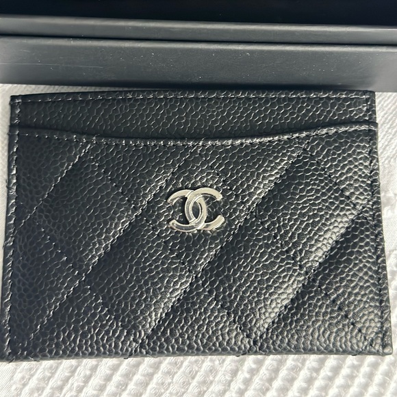 Chanel Classic Cardholder - Picture 2 of 7
